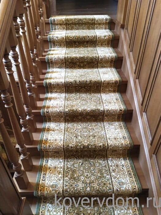 Ковровая дорожка шерстяная Floare MAGIC 287-5542 с укладкой на лестницу