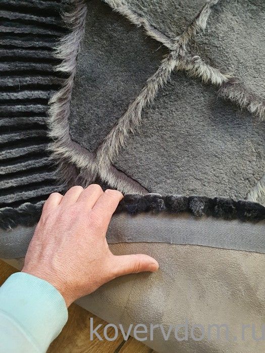 Ковер из натуральной овчины мутон KING MUTON K46 LINE T123 КРУГ