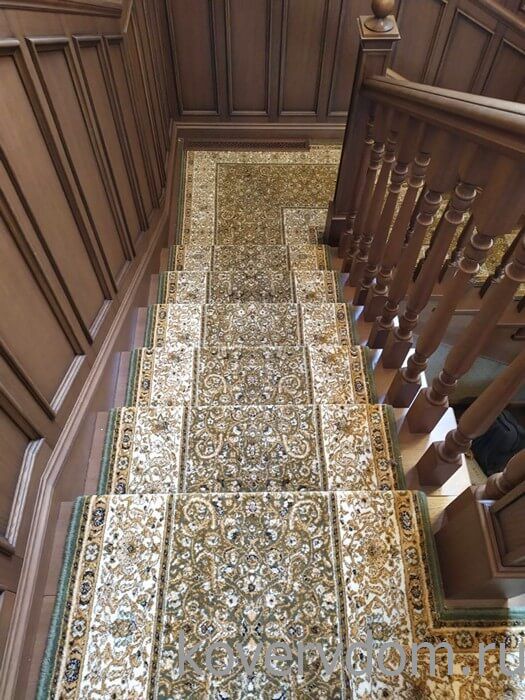 Ковровая дорожка шерстяная Floare MAGIC 287-5542 с укладкой на лестницу